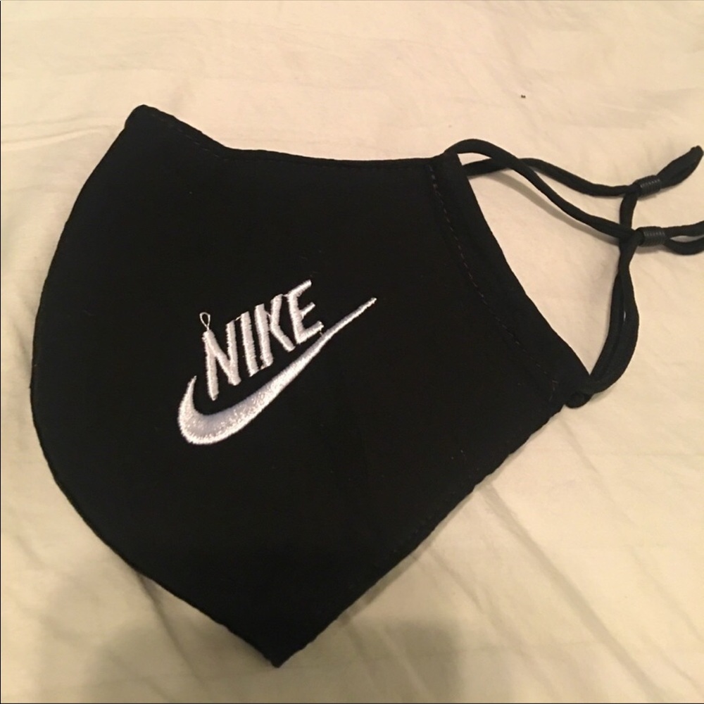 New Nike embroider Sketching mask